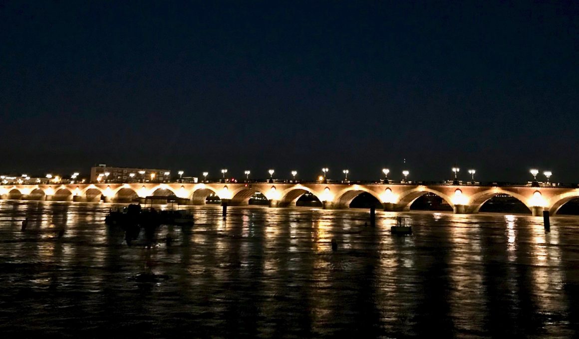 PONT DE PIERRE BORDEAUX